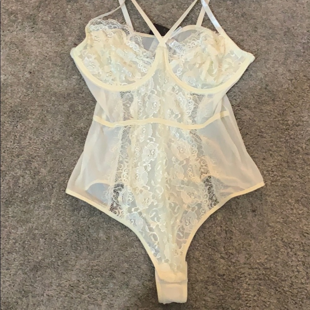 Somebody to love Lace Teddy